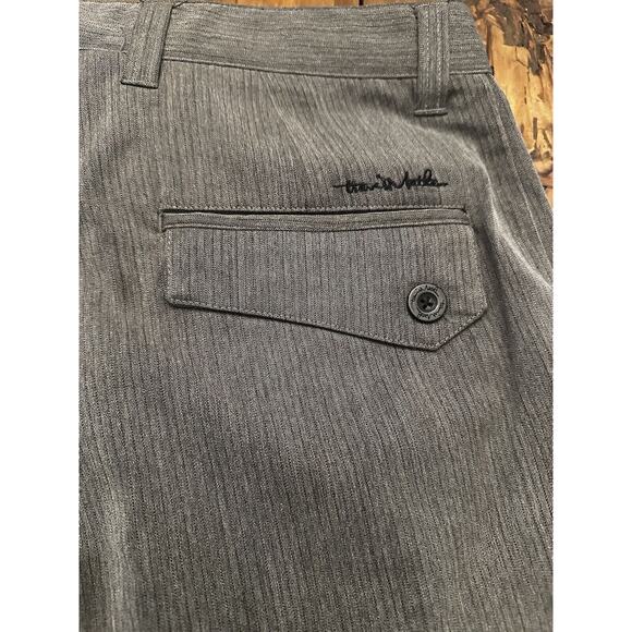 Travis Mathew Pants Performance Stretch Gray Flat Front Golf Slacks Size 34 - Picture 11 of 16